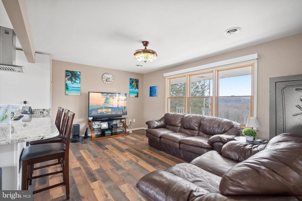 436 CASTLETON VIEW RD, CASTLETON, Virginia 22716, 4 Bedrooms Bedrooms, ,3 BathroomsBathrooms,Residential,436 CASTLETON VIEW RD,VARP2002506 MLS # VARP2002506