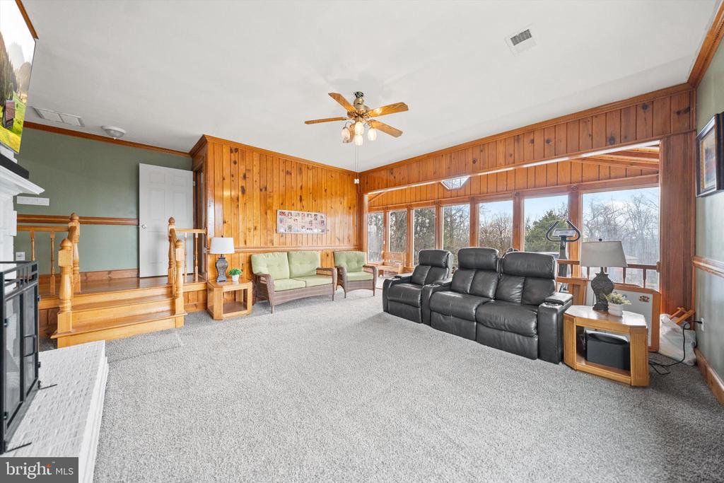 436 CASTLETON VIEW RD, CASTLETON, Virginia 22716, 4 Bedrooms Bedrooms, ,3 BathroomsBathrooms,Residential,436 CASTLETON VIEW RD,VARP2002506 MLS # VARP2002506