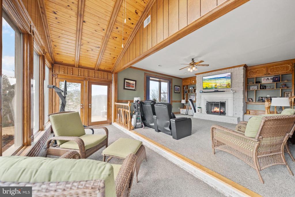 436 CASTLETON VIEW RD, CASTLETON, Virginia 22716, 4 Bedrooms Bedrooms, ,3 BathroomsBathrooms,Residential,436 CASTLETON VIEW RD,VARP2002506 MLS # VARP2002506