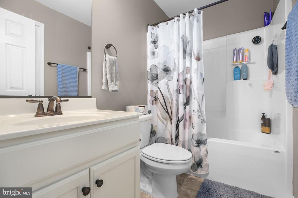 4725 WENSEL RD, FREDERICKSBURG, Virginia 22408, 3 Bedrooms Bedrooms, ,2 BathroomsBathrooms,Residential,4725 WENSEL RD,VASP2039382 MLS # VASP2039382