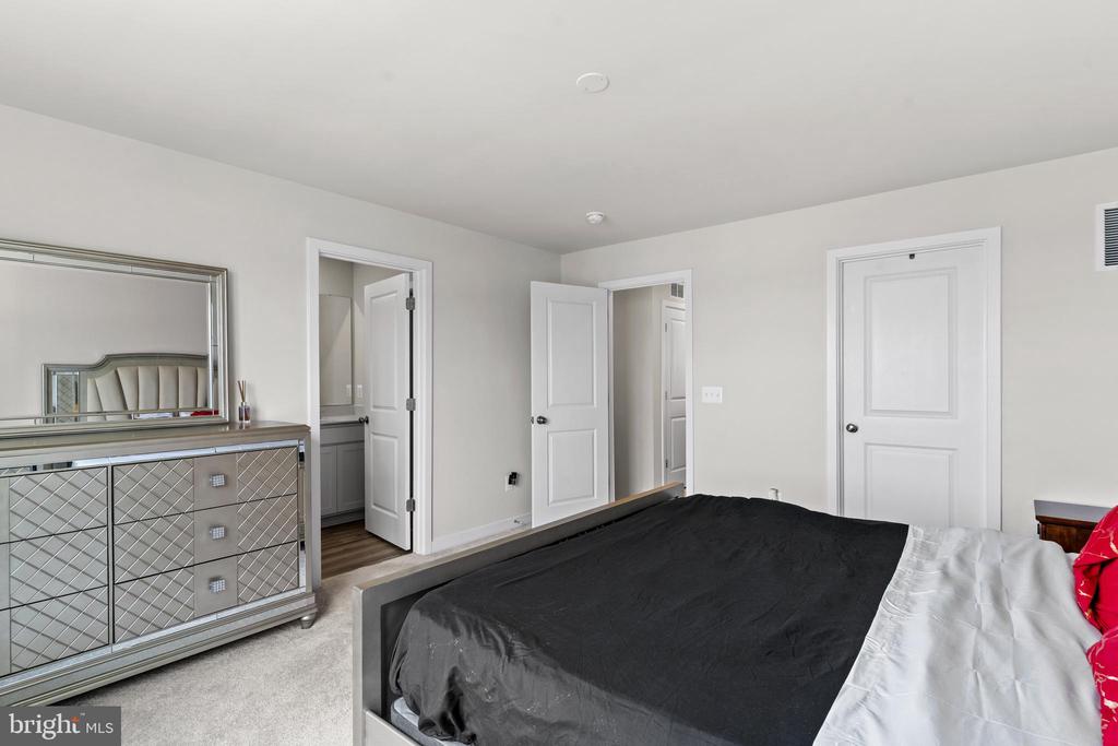 19126 ISABEL BLVD, JEFFERSONTON, Virginia 22724, 4 Bedrooms Bedrooms, ,3 BathroomsBathrooms,Residential,19126 ISABEL BLVD,VACU2012688 MLS # VACU2012688