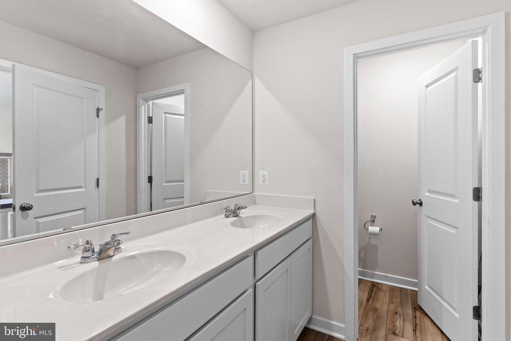 19126 ISABEL BLVD, JEFFERSONTON, Virginia 22724, 4 Bedrooms Bedrooms, ,3 BathroomsBathrooms,Residential,19126 ISABEL BLVD,VACU2012688 MLS # VACU2012688