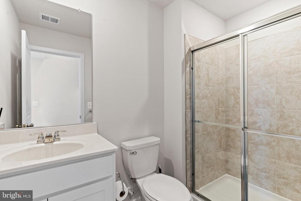 19126 ISABEL BLVD, JEFFERSONTON, Virginia 22724, 4 Bedrooms Bedrooms, ,3 BathroomsBathrooms,Residential,19126 ISABEL BLVD,VACU2012688 MLS # VACU2012688