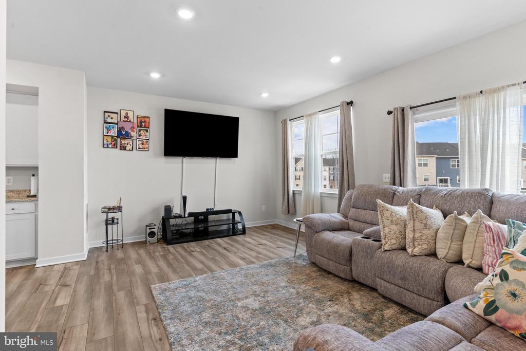 19126 ISABEL BLVD, JEFFERSONTON, Virginia 22724, 4 Bedrooms Bedrooms, ,3 BathroomsBathrooms,Residential,19126 ISABEL BLVD,VACU2012688 MLS # VACU2012688