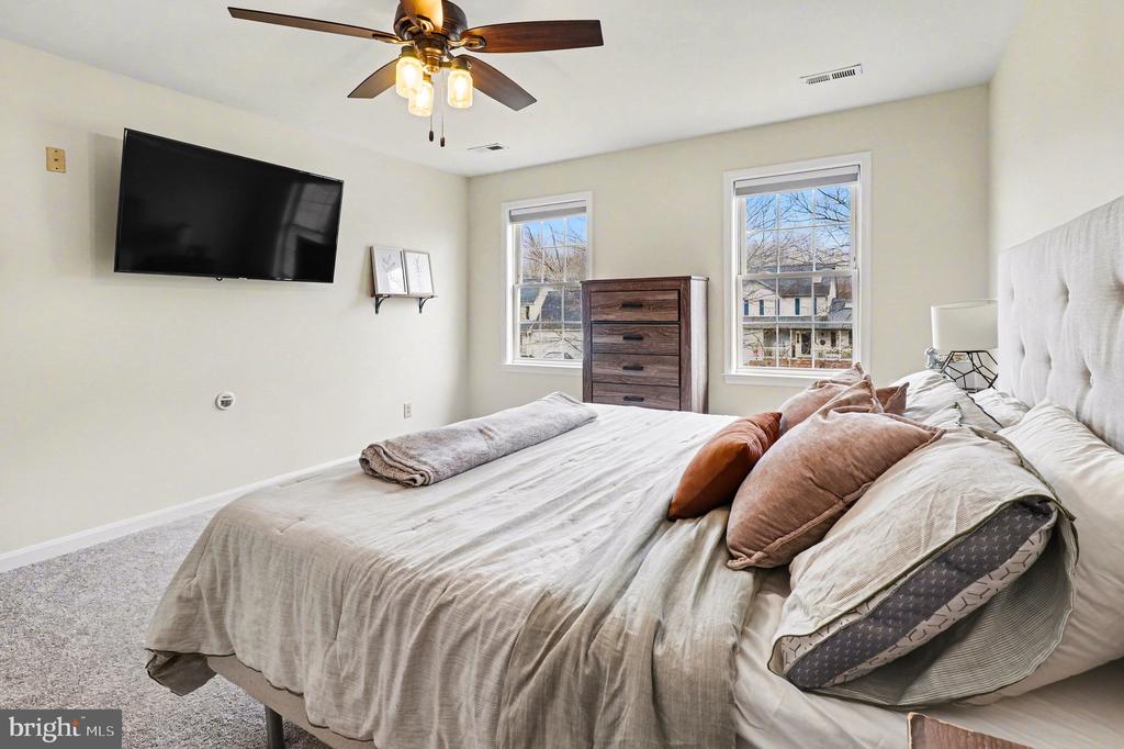 7415 STERLING DR, FREDERICKSBURG, Virginia 22407, 4 Bedrooms Bedrooms, ,2 BathroomsBathrooms,Residential,7415 STERLING DR,VASP2039640 MLS # VASP2039640