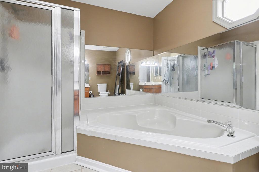 7415 STERLING DR, FREDERICKSBURG, Virginia 22407, 4 Bedrooms Bedrooms, ,2 BathroomsBathrooms,Residential,7415 STERLING DR,VASP2039640 MLS # VASP2039640