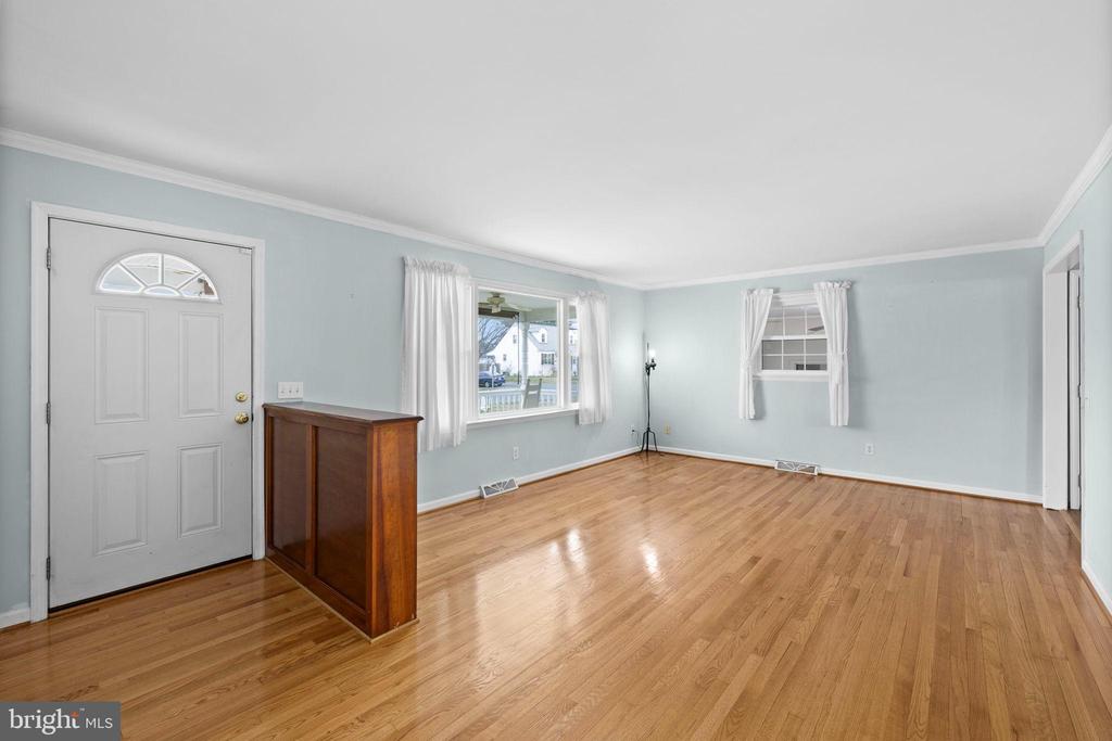 114 HAMILTON ST, FREDERICKSBURG, Virginia 22408, 3 Bedrooms Bedrooms, ,2 BathroomsBathrooms,Residential,114 HAMILTON ST,VASP2039576 MLS # VASP2039576