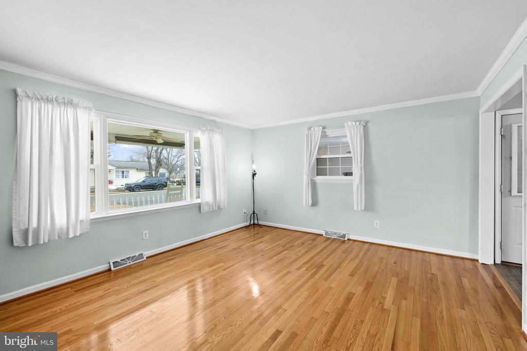 114 HAMILTON ST, FREDERICKSBURG, Virginia 22408, 3 Bedrooms Bedrooms, ,2 BathroomsBathrooms,Residential,114 HAMILTON ST,VASP2039576 MLS # VASP2039576