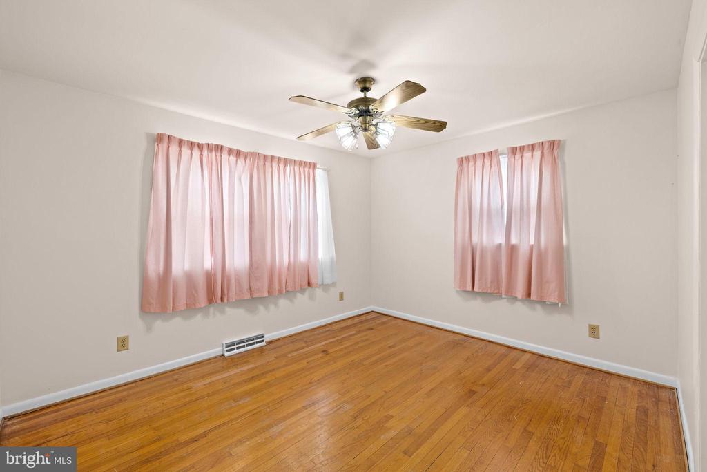 114 HAMILTON ST, FREDERICKSBURG, Virginia 22408, 3 Bedrooms Bedrooms, ,2 BathroomsBathrooms,Residential,114 HAMILTON ST,VASP2039576 MLS # VASP2039576