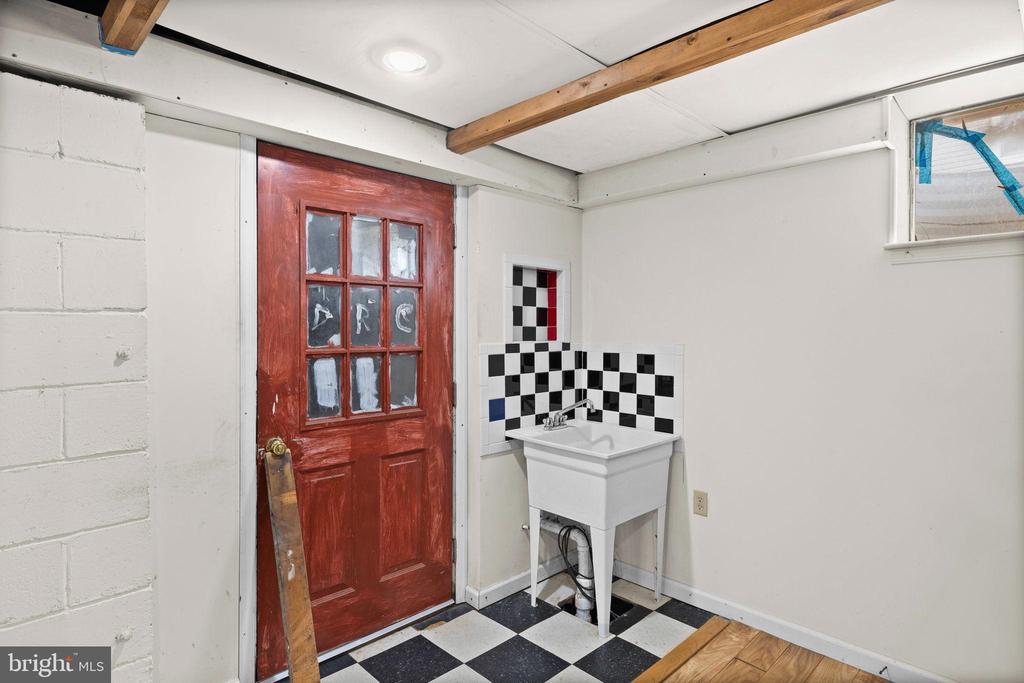 114 HAMILTON ST, FREDERICKSBURG, Virginia 22408, 3 Bedrooms Bedrooms, ,2 BathroomsBathrooms,Residential,114 HAMILTON ST,VASP2039576 MLS # VASP2039576