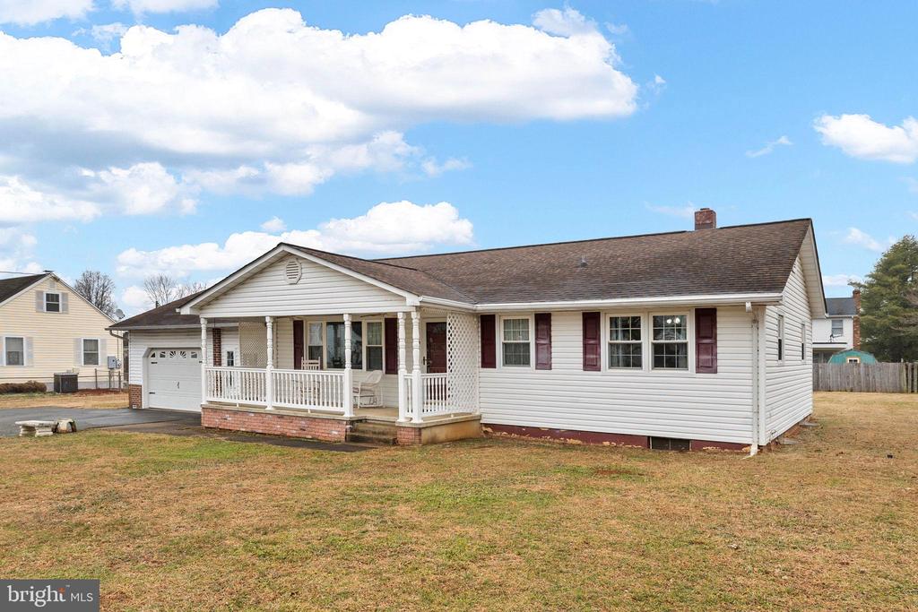 114 HAMILTON ST, FREDERICKSBURG, Virginia 22408, 3 Bedrooms Bedrooms, ,2 BathroomsBathrooms,Residential,114 HAMILTON ST,VASP2039576 MLS # VASP2039576