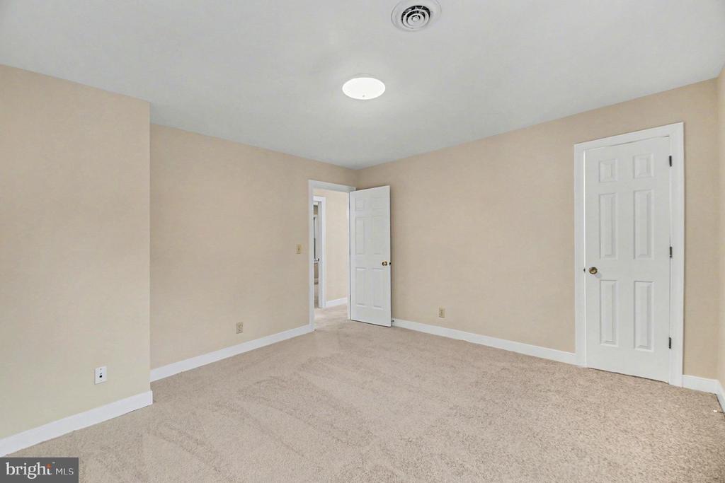 1423 CANDLEWOOD ST, FREDERICKSBURG, Virginia 22407, 4 Bedrooms Bedrooms, ,2 BathroomsBathrooms,Residential,1423 CANDLEWOOD ST,VASP2039806 MLS # VASP2039806