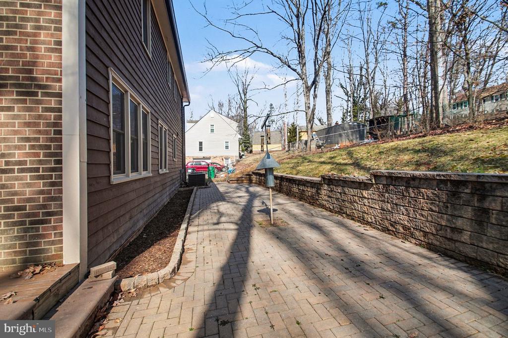 1423 CANDLEWOOD ST, FREDERICKSBURG, Virginia 22407, 4 Bedrooms Bedrooms, ,2 BathroomsBathrooms,Residential,1423 CANDLEWOOD ST,VASP2039806 MLS # VASP2039806