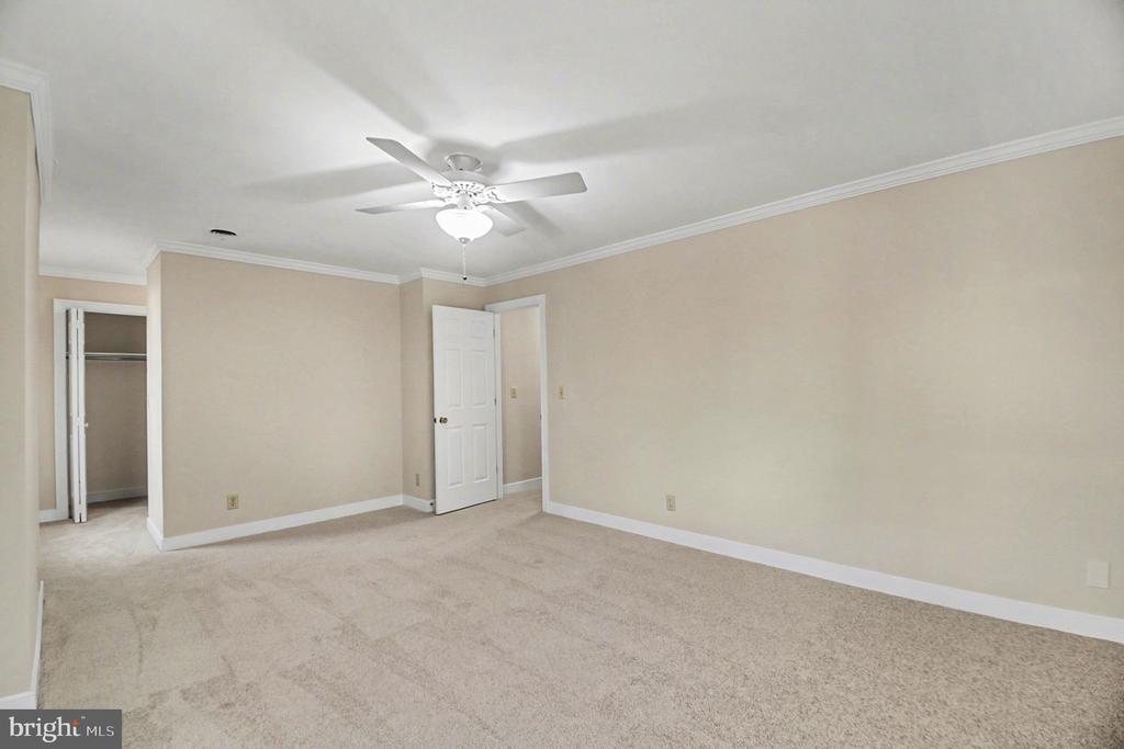 1423 CANDLEWOOD ST, FREDERICKSBURG, Virginia 22407, 4 Bedrooms Bedrooms, ,2 BathroomsBathrooms,Residential,1423 CANDLEWOOD ST,VASP2039806 MLS # VASP2039806