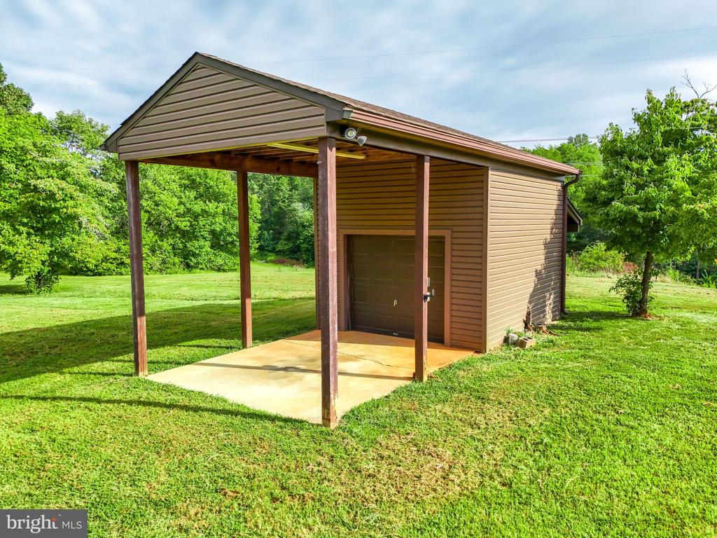 3807 BEAR TREE LN, BUMPASS, Virginia 23024, 3 Bedrooms Bedrooms, ,3 BathroomsBathrooms,Residential,3807 BEAR TREE LN,VASP2039710 MLS # VASP2039710