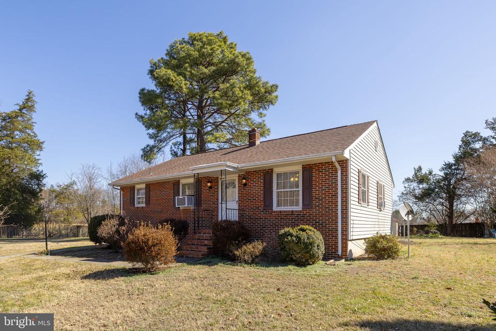 1145 BERNSTEIN RD, FREDERICKSBURG, Virginia 22407, 3 Bedrooms Bedrooms, ,1 BathroomBathrooms,Residential,1145 BERNSTEIN RD,VASP2039682 MLS # VASP2039682
