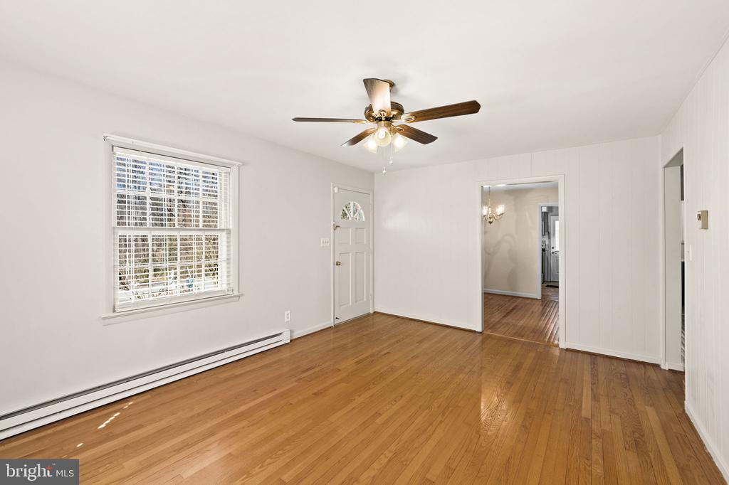 1145 BERNSTEIN RD, FREDERICKSBURG, Virginia 22407, 3 Bedrooms Bedrooms, ,1 BathroomBathrooms,Residential,1145 BERNSTEIN RD,VASP2039682 MLS # VASP2039682