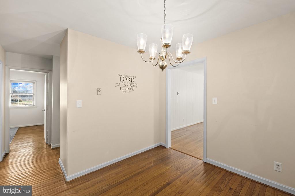 1145 BERNSTEIN RD, FREDERICKSBURG, Virginia 22407, 3 Bedrooms Bedrooms, ,1 BathroomBathrooms,Residential,1145 BERNSTEIN RD,VASP2039682 MLS # VASP2039682