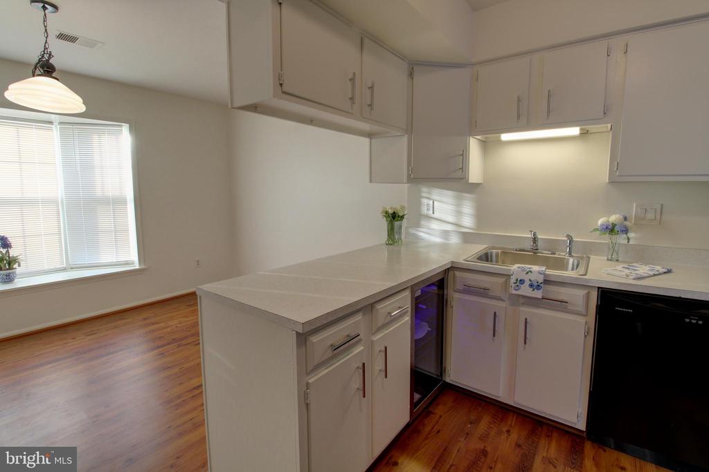 128 FAIRFIELD ST, WARRENTON, Virginia 20186, 3 Bedrooms Bedrooms, ,2 BathroomsBathrooms,Residential,LEEDS SQUARE,128 FAIRFIELD ST,VAFQ2020844 MLS # VAFQ2020844