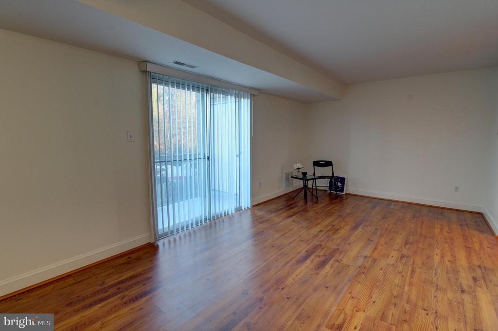 128 FAIRFIELD ST, WARRENTON, Virginia 20186, 3 Bedrooms Bedrooms, ,2 BathroomsBathrooms,Residential,LEEDS SQUARE,128 FAIRFIELD ST,VAFQ2020844 MLS # VAFQ2020844