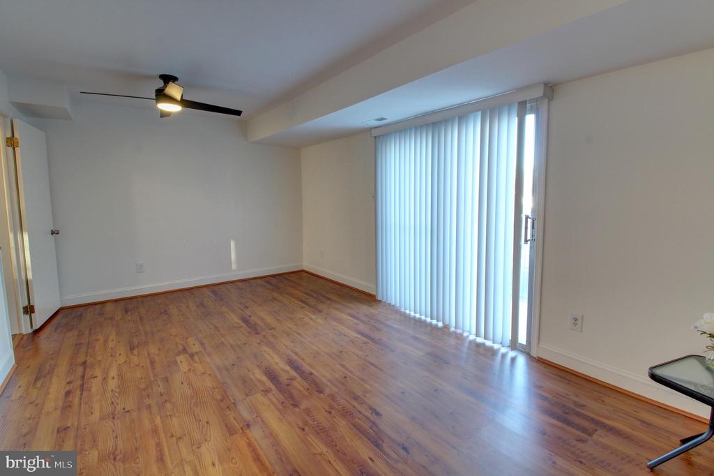 128 FAIRFIELD ST, WARRENTON, Virginia 20186, 3 Bedrooms Bedrooms, ,2 BathroomsBathrooms,Residential,LEEDS SQUARE,128 FAIRFIELD ST,VAFQ2020844 MLS # VAFQ2020844