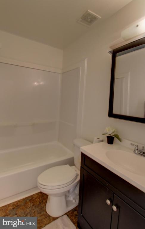 128 FAIRFIELD ST, WARRENTON, Virginia 20186, 3 Bedrooms Bedrooms, ,2 BathroomsBathrooms,Residential,LEEDS SQUARE,128 FAIRFIELD ST,VAFQ2020844 MLS # VAFQ2020844