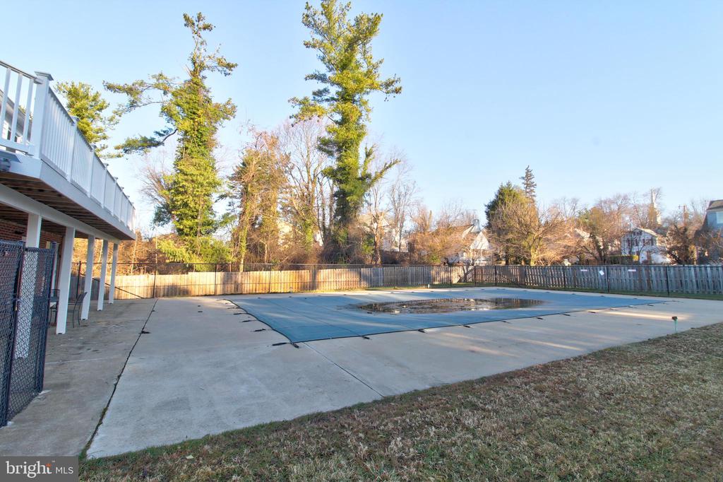 128 FAIRFIELD ST, WARRENTON, Virginia 20186, 3 Bedrooms Bedrooms, ,2 BathroomsBathrooms,Residential,LEEDS SQUARE,128 FAIRFIELD ST,VAFQ2020844 MLS # VAFQ2020844