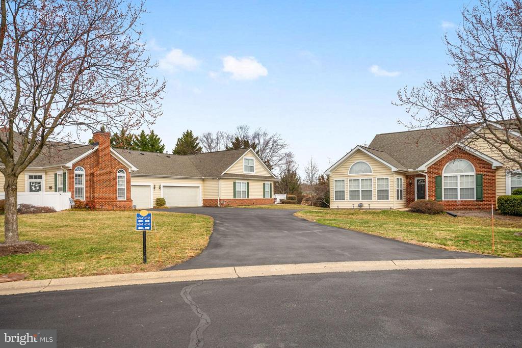 6357 AUTUMN LEAF CIR, FREDERICKSBURG, Virginia 22407, 2 Bedrooms Bedrooms, ,2 BathroomsBathrooms,Residential,6357 AUTUMN LEAF CIR,VASP2039862 MLS # VASP2039862