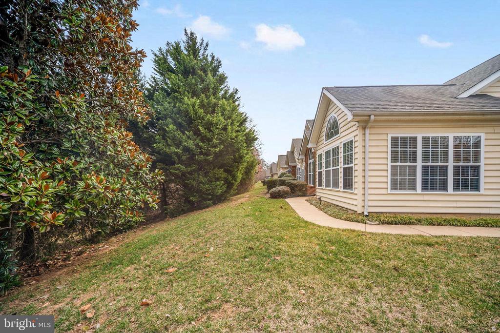 6357 AUTUMN LEAF CIR, FREDERICKSBURG, Virginia 22407, 2 Bedrooms Bedrooms, ,2 BathroomsBathrooms,Residential,6357 AUTUMN LEAF CIR,VASP2039862 MLS # VASP2039862
