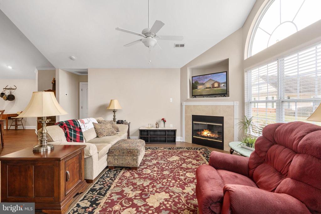 6357 AUTUMN LEAF CIR, FREDERICKSBURG, Virginia 22407, 2 Bedrooms Bedrooms, ,2 BathroomsBathrooms,Residential,6357 AUTUMN LEAF CIR,VASP2039862 MLS # VASP2039862