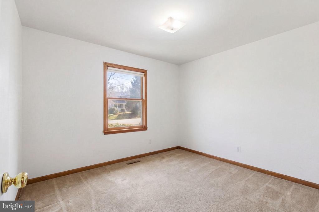 10712 MAPLE RIDGE DR, SPOTSYLVANIA, Virginia 22553, 3 Bedrooms Bedrooms, ,2 BathroomsBathrooms,Residential,10712 MAPLE RIDGE DR,VASP2039032 MLS # VASP2039032