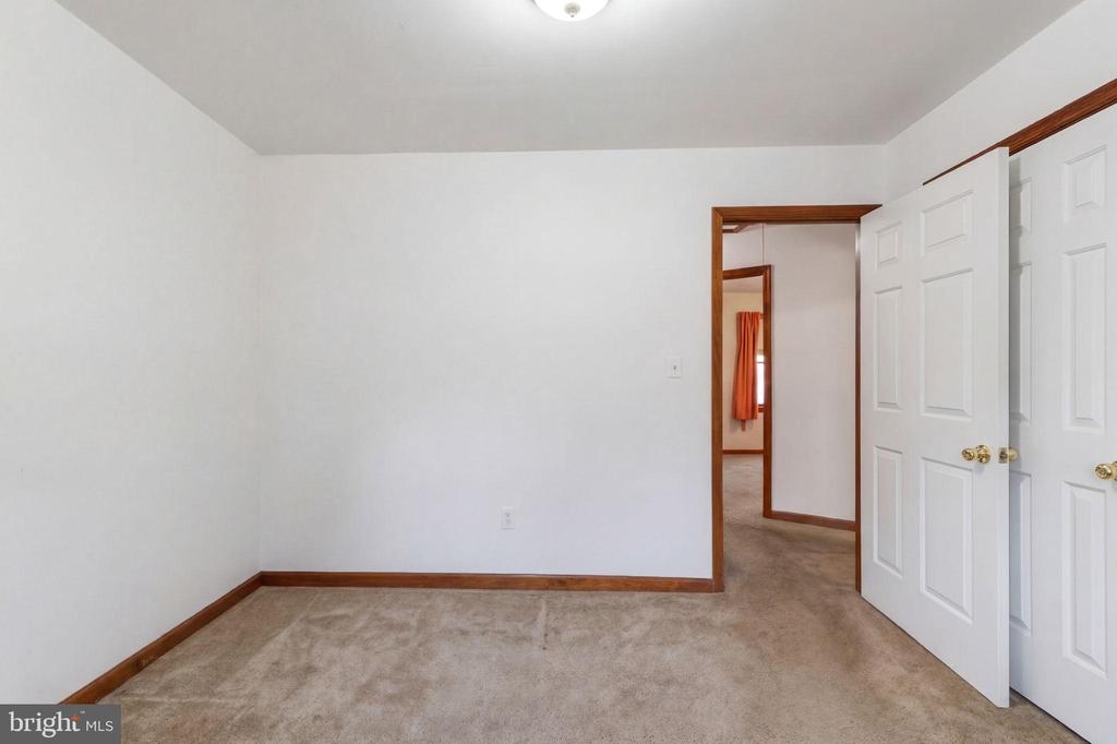 10712 MAPLE RIDGE DR, SPOTSYLVANIA, Virginia 22553, 3 Bedrooms Bedrooms, ,2 BathroomsBathrooms,Residential,10712 MAPLE RIDGE DR,VASP2039032 MLS # VASP2039032