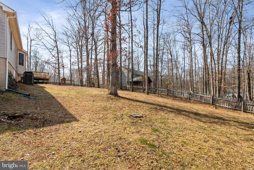 10712 MAPLE RIDGE DR, SPOTSYLVANIA, Virginia 22553, 3 Bedrooms Bedrooms, ,2 BathroomsBathrooms,Residential,10712 MAPLE RIDGE DR,VASP2039032 MLS # VASP2039032