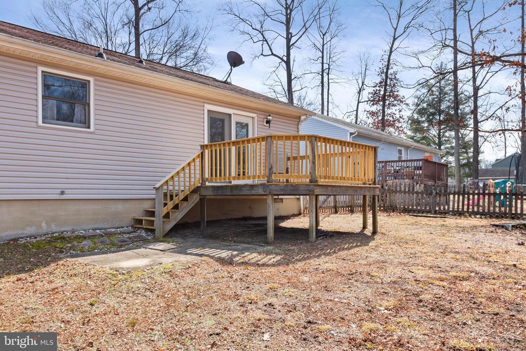 10712 MAPLE RIDGE DR, SPOTSYLVANIA, Virginia 22553, 3 Bedrooms Bedrooms, ,2 BathroomsBathrooms,Residential,10712 MAPLE RIDGE DR,VASP2039032 MLS # VASP2039032