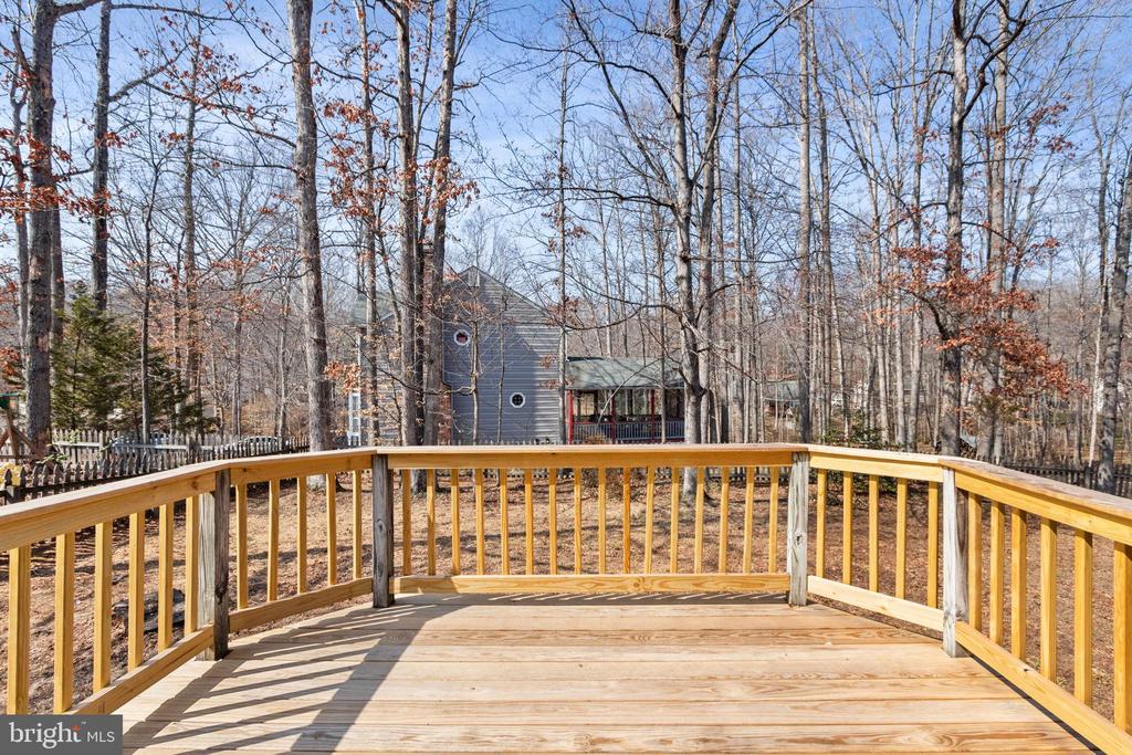 10712 MAPLE RIDGE DR, SPOTSYLVANIA, Virginia 22553, 3 Bedrooms Bedrooms, ,2 BathroomsBathrooms,Residential,10712 MAPLE RIDGE DR,VASP2039032 MLS # VASP2039032