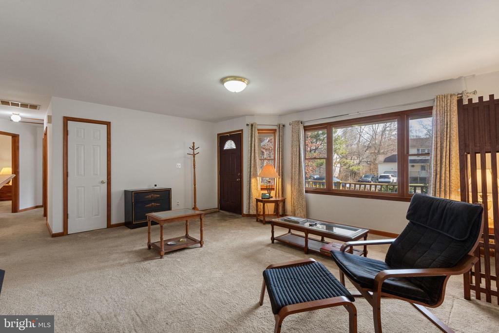 10712 MAPLE RIDGE DR, SPOTSYLVANIA, Virginia 22553, 3 Bedrooms Bedrooms, ,2 BathroomsBathrooms,Residential,10712 MAPLE RIDGE DR,VASP2039032 MLS # VASP2039032