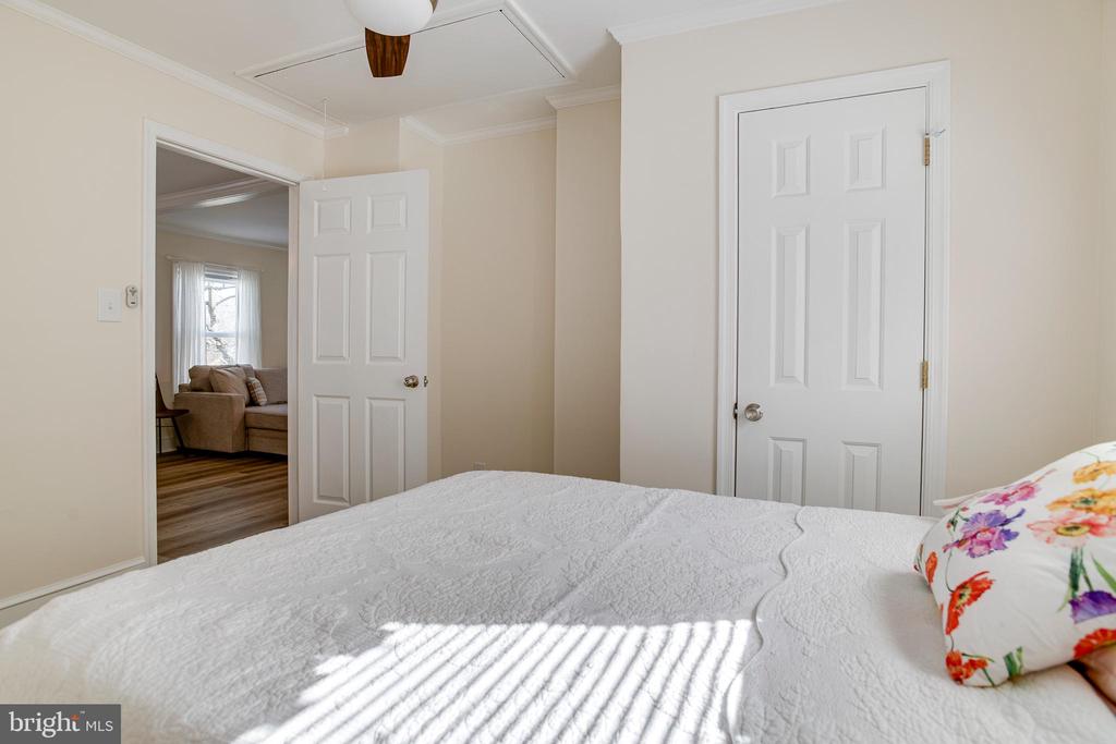 300 BELLEVIEW AVE, ORANGE, Virginia 22960, 3 Bedrooms Bedrooms, ,1 BathroomBathrooms,Residential,300 BELLEVIEW AVE,VAOR2013498 MLS # VAOR2013498