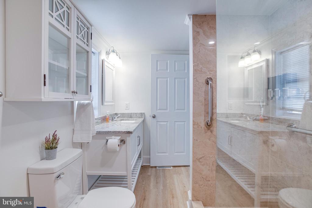 300 BELLEVIEW AVE, ORANGE, Virginia 22960, 3 Bedrooms Bedrooms, ,1 BathroomBathrooms,Residential,300 BELLEVIEW AVE,VAOR2013498 MLS # VAOR2013498