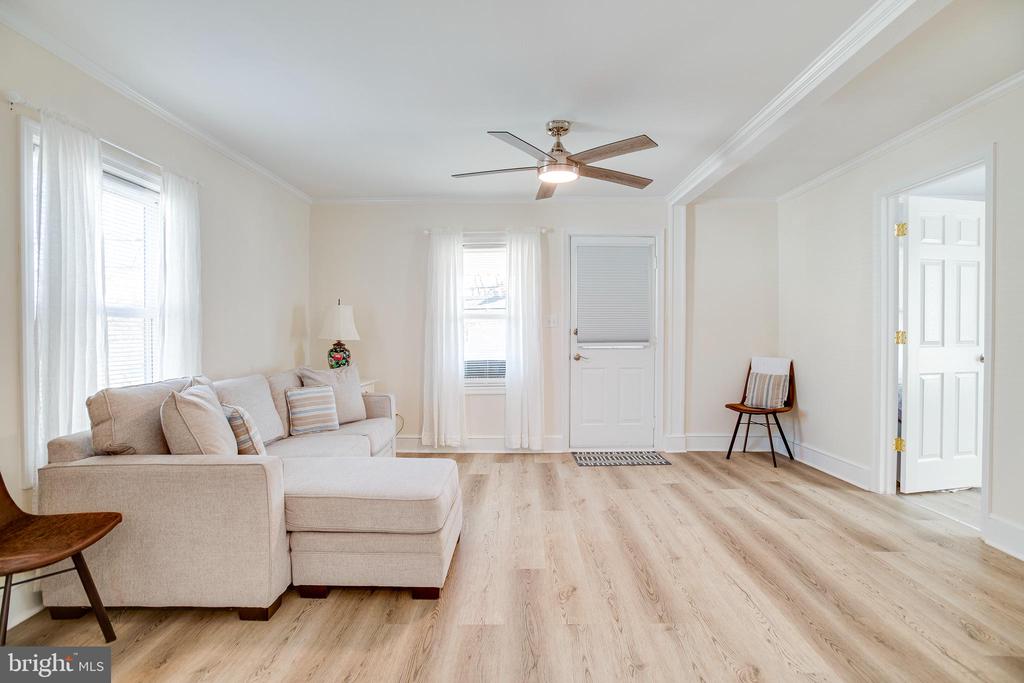 300 BELLEVIEW AVE, ORANGE, Virginia 22960, 3 Bedrooms Bedrooms, ,1 BathroomBathrooms,Residential,300 BELLEVIEW AVE,VAOR2013498 MLS # VAOR2013498