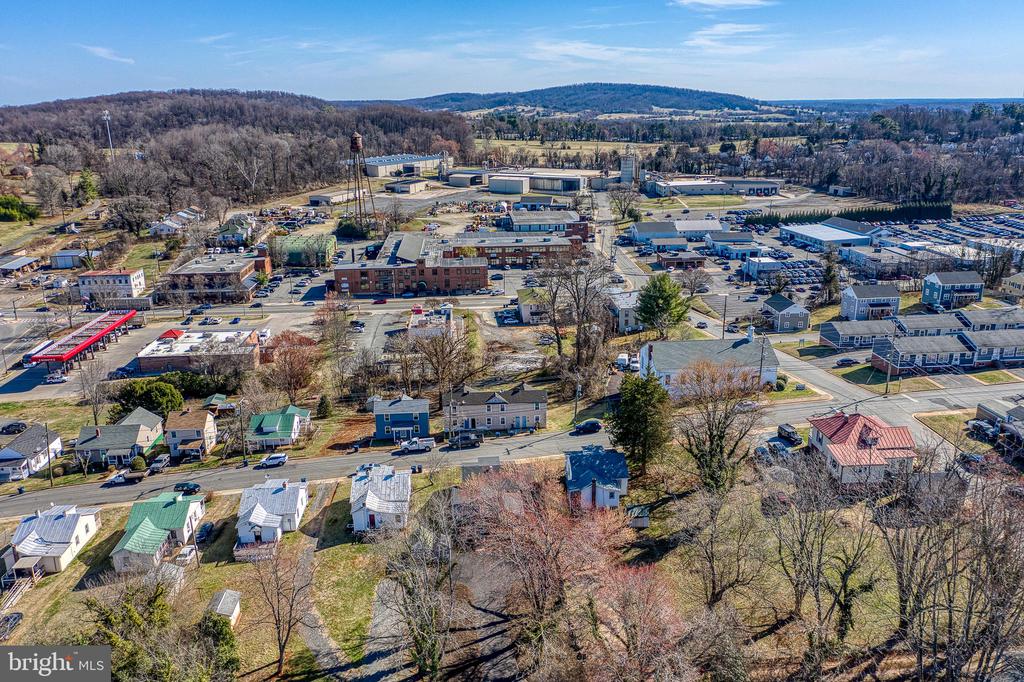 300 BELLEVIEW AVE, ORANGE, Virginia 22960, 3 Bedrooms Bedrooms, ,1 BathroomBathrooms,Residential,300 BELLEVIEW AVE,VAOR2013498 MLS # VAOR2013498