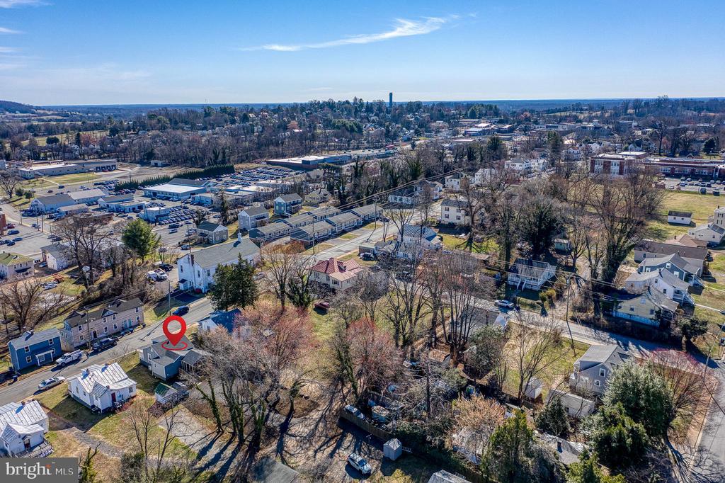 300 BELLEVIEW AVE, ORANGE, Virginia 22960, 3 Bedrooms Bedrooms, ,1 BathroomBathrooms,Residential,300 BELLEVIEW AVE,VAOR2013498 MLS # VAOR2013498