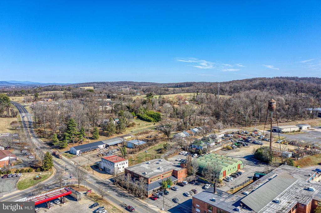 300 BELLEVIEW AVE, ORANGE, Virginia 22960, 3 Bedrooms Bedrooms, ,1 BathroomBathrooms,Residential,300 BELLEVIEW AVE,VAOR2013498 MLS # VAOR2013498