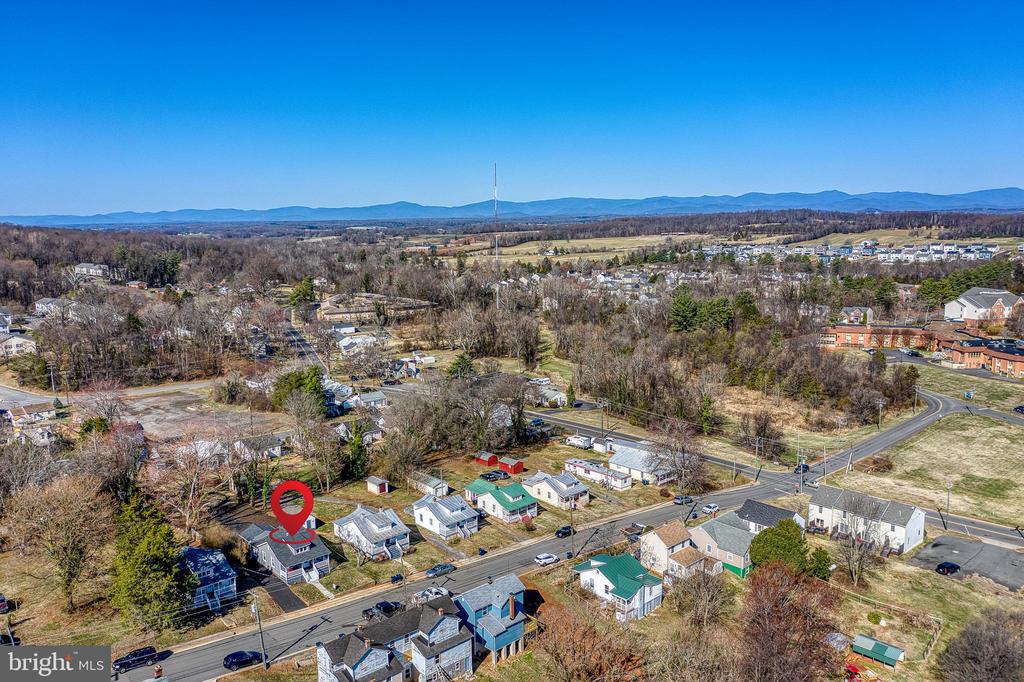 300 BELLEVIEW AVE, ORANGE, Virginia 22960, 3 Bedrooms Bedrooms, ,1 BathroomBathrooms,Residential,300 BELLEVIEW AVE,VAOR2013498 MLS # VAOR2013498