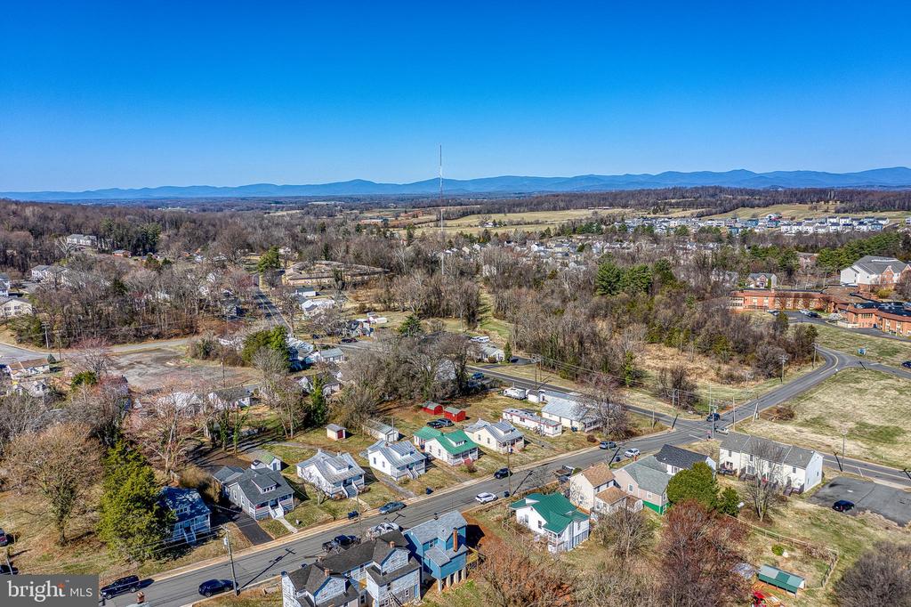 300 BELLEVIEW AVE, ORANGE, Virginia 22960, 3 Bedrooms Bedrooms, ,1 BathroomBathrooms,Residential,300 BELLEVIEW AVE,VAOR2013498 MLS # VAOR2013498