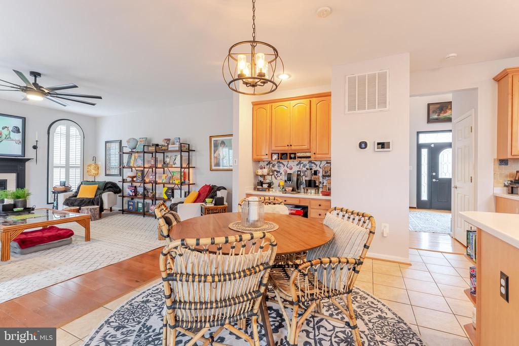 8007 PEMBROKE CIR, SPOTSYLVANIA, Virginia 22551, 4 Bedrooms Bedrooms, ,3 BathroomsBathrooms,Residential,8007 PEMBROKE CIR,VASP2038934 MLS # VASP2038934