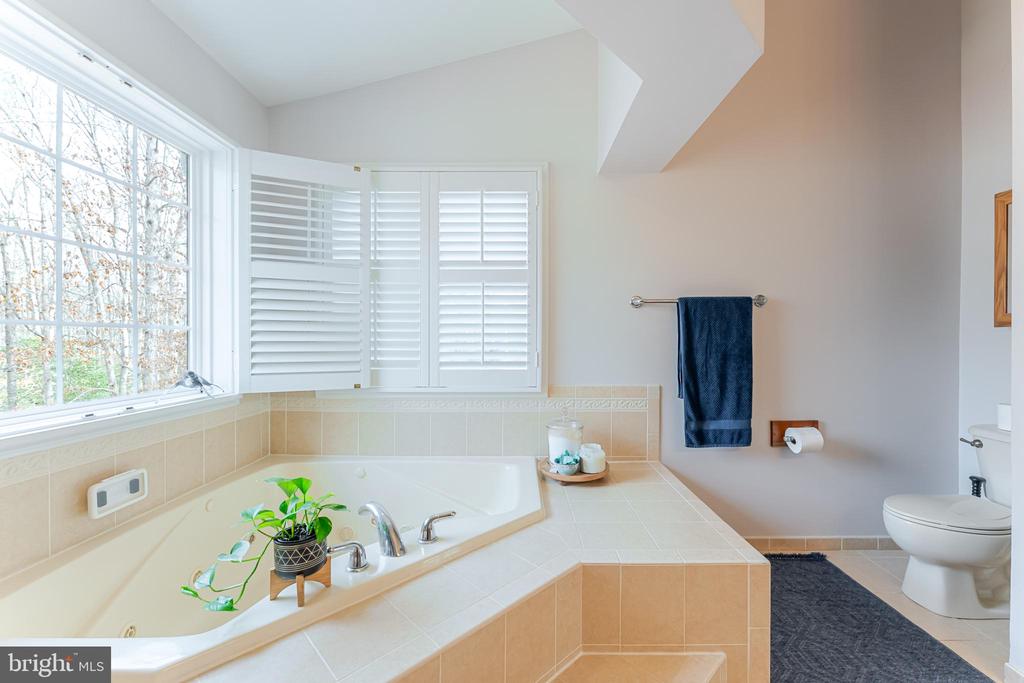 8007 PEMBROKE CIR, SPOTSYLVANIA, Virginia 22551, 4 Bedrooms Bedrooms, ,3 BathroomsBathrooms,Residential,8007 PEMBROKE CIR,VASP2038934 MLS # VASP2038934