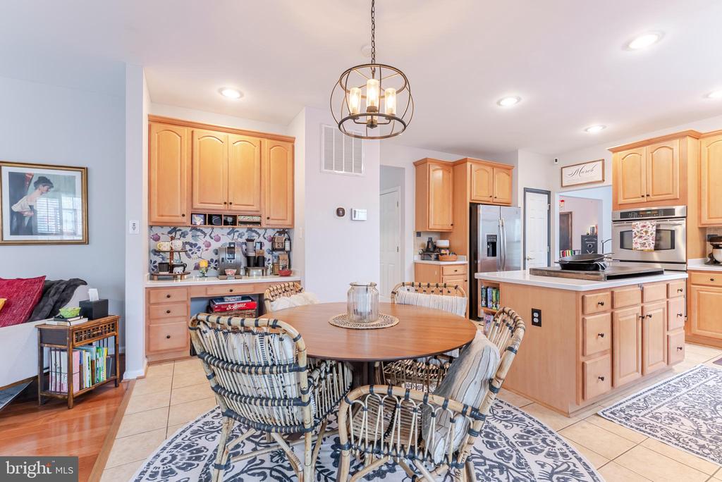 8007 PEMBROKE CIR, SPOTSYLVANIA, Virginia 22551, 4 Bedrooms Bedrooms, ,3 BathroomsBathrooms,Residential,8007 PEMBROKE CIR,VASP2038934 MLS # VASP2038934