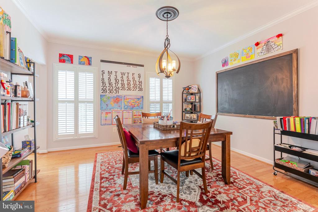 8007 PEMBROKE CIR, SPOTSYLVANIA, Virginia 22551, 4 Bedrooms Bedrooms, ,3 BathroomsBathrooms,Residential,8007 PEMBROKE CIR,VASP2038934 MLS # VASP2038934