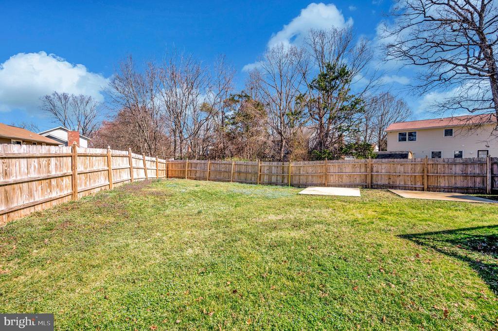 713 SHAMROCK DR, FREDERICKSBURG, Virginia 22407, 4 Bedrooms Bedrooms, ,3 BathroomsBathrooms,Residential,713 SHAMROCK DR,VASP2039752 MLS # VASP2039752