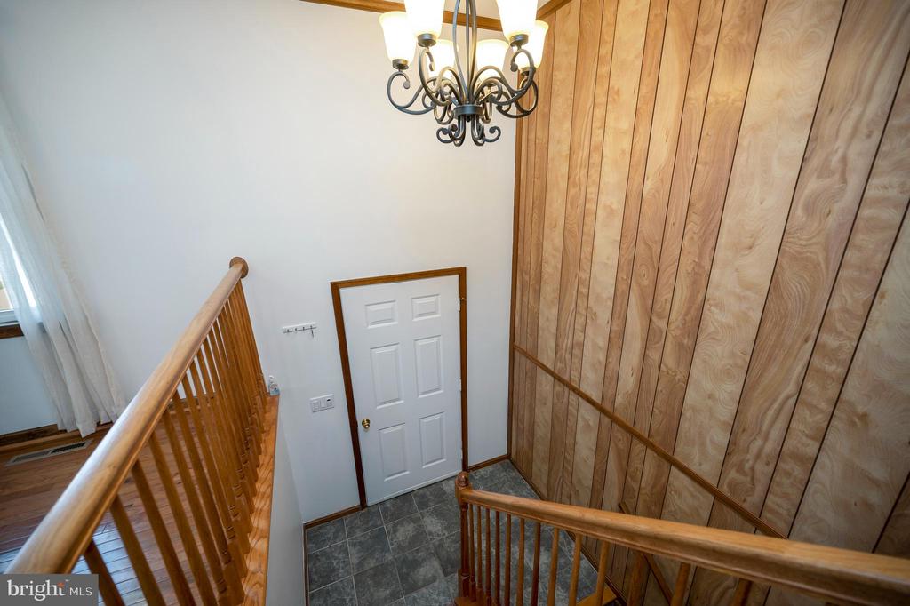 713 SHAMROCK DR, FREDERICKSBURG, Virginia 22407, 4 Bedrooms Bedrooms, ,3 BathroomsBathrooms,Residential,713 SHAMROCK DR,VASP2039752 MLS # VASP2039752